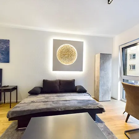 Barrierefreies City-studio Mit Balkon In Top-lage Lägenhet Hannover