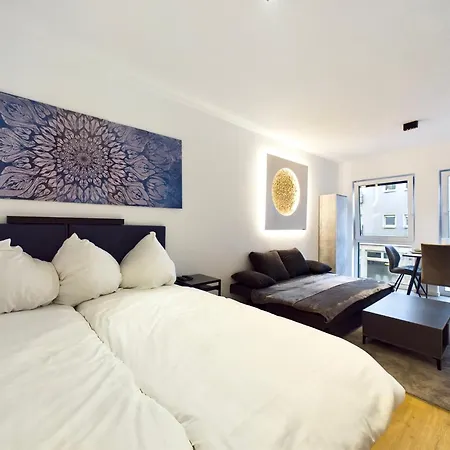 Barrierefreies City-studio Mit Balkon In Top-lage *