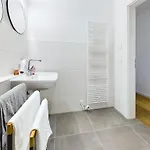Barrierefreies City-studio Mit Balkon In Top-lage Appartement