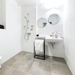 Appartement Barrierefreies City-studio Mit Balkon In Top-lage *