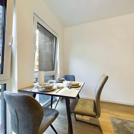 Barrierefreies City-studio Mit Balkon In Top-lage アパート ハノーファー